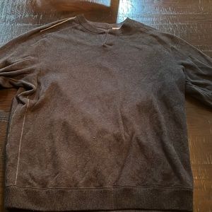Men’a Tommy Bahama sweatshirt